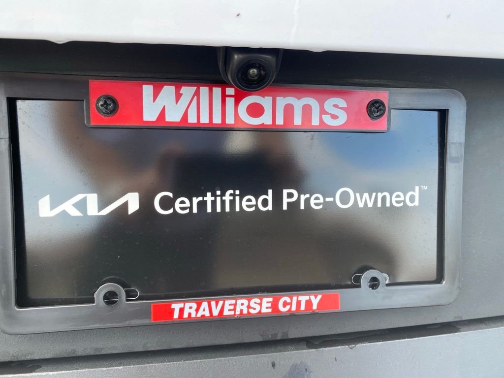 Certified Used 2024 White Pearl Kia X-Line image 10