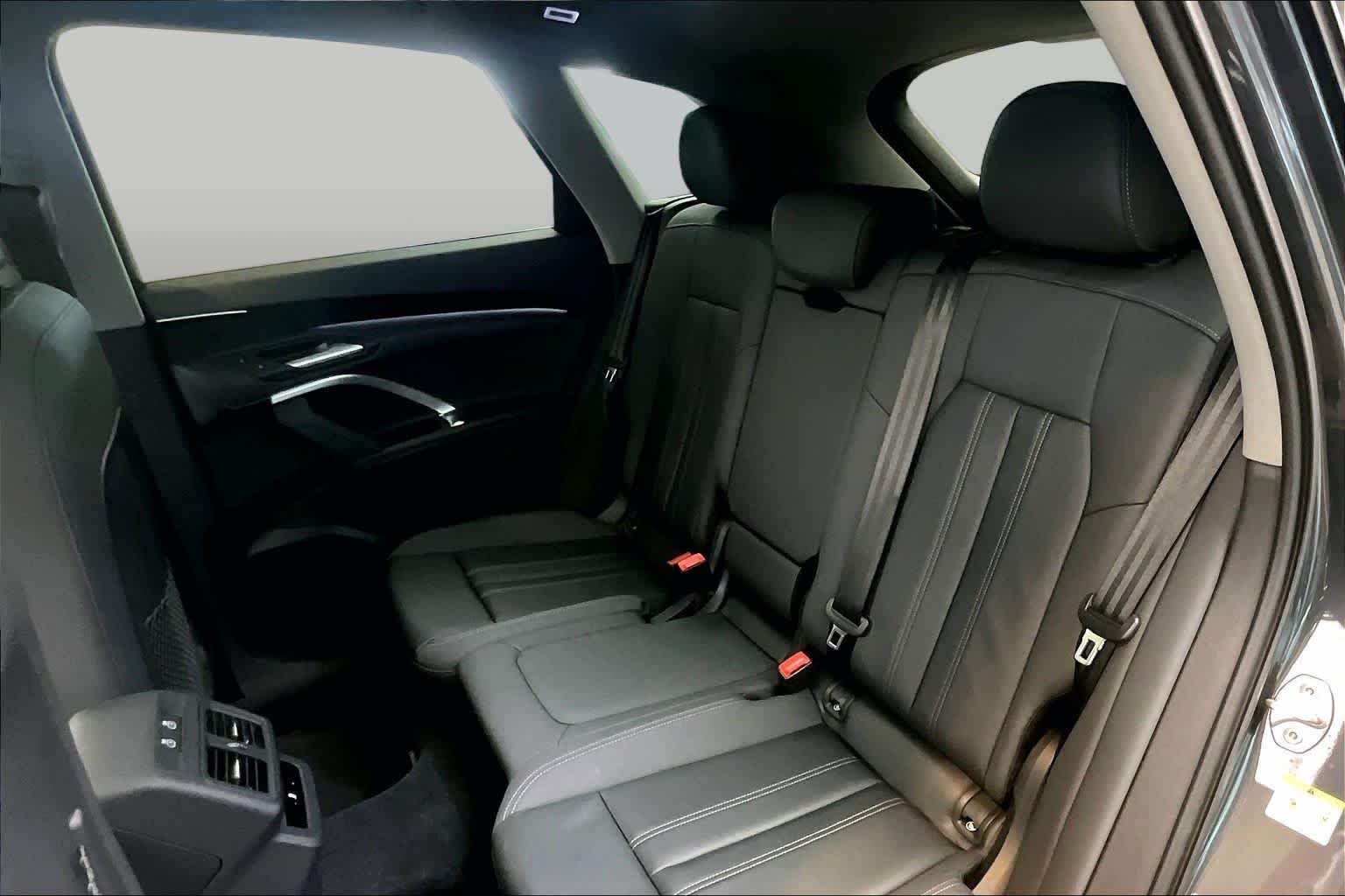 2025 Audi Q5 Premium - Photo 20