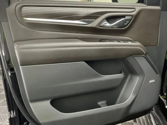 Used 2021 Black GMC Denali image 16