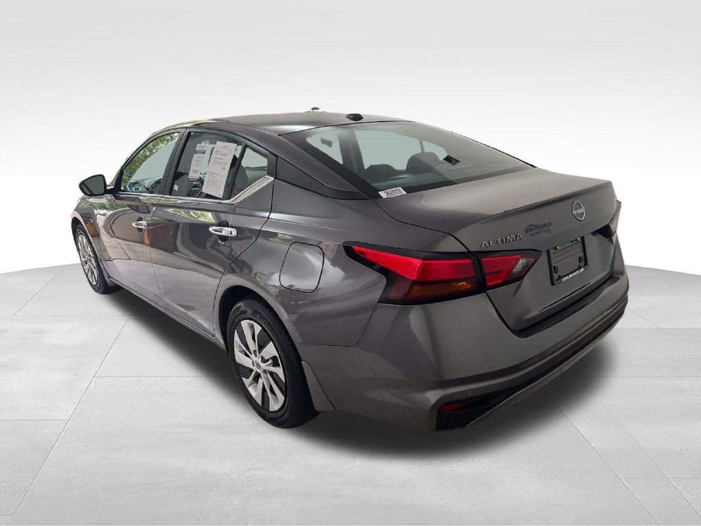 Certified Used 2025 Gray Nissan 2.5 S image 3