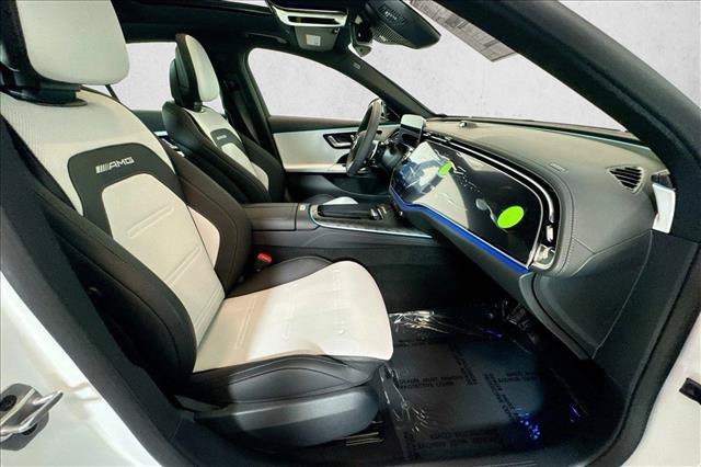 New 2026 MANUFAKTUR Moonlight White Magno Mercedes-Benz AMG® E 53 E image 55