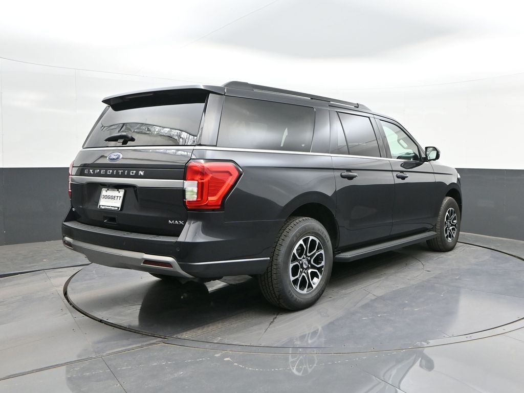 Used 2024 Gray Ford XLT image 11