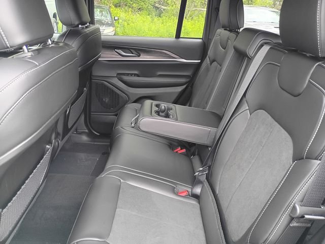 New 2026 Silver Zynith Jeep Altitude image 18