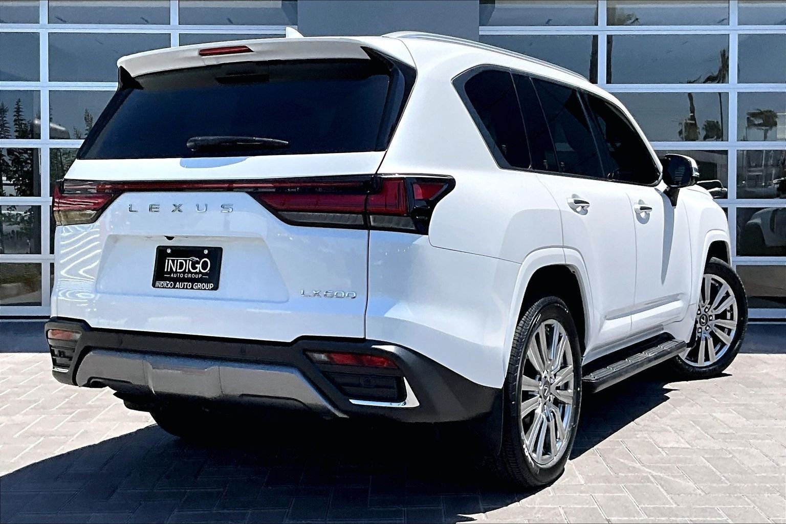 Used 2022 White Lexus 600 Ultra Luxury image 13