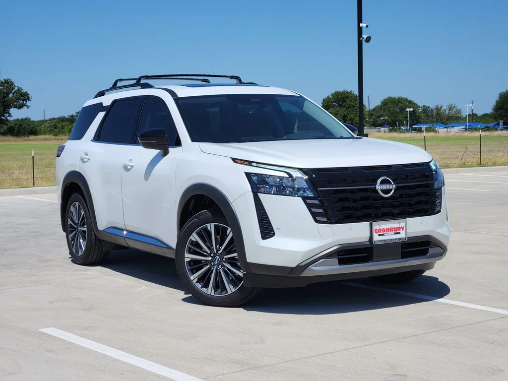 New 2026 Everest White Pearl TriCoat Nissan Platinum image 1