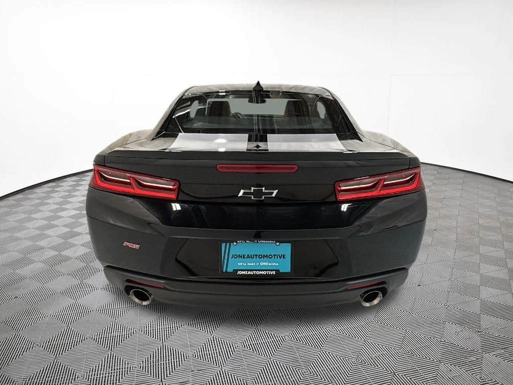 Used 2016 Black Metallic Chevrolet 2LT image 10