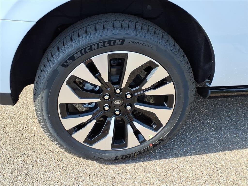 2025 Ford Expedition Platinum - Photo 21