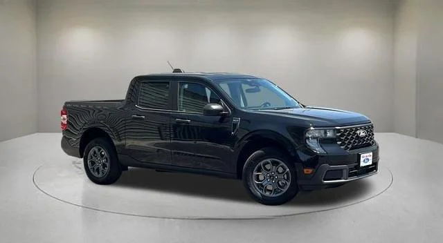 New 2026 Shadow Black Ford XLT image 20