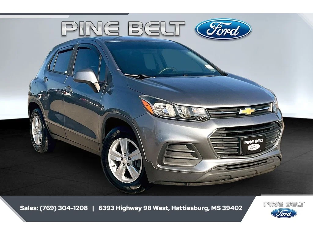 2020 Chevrolet Trax LS's photo