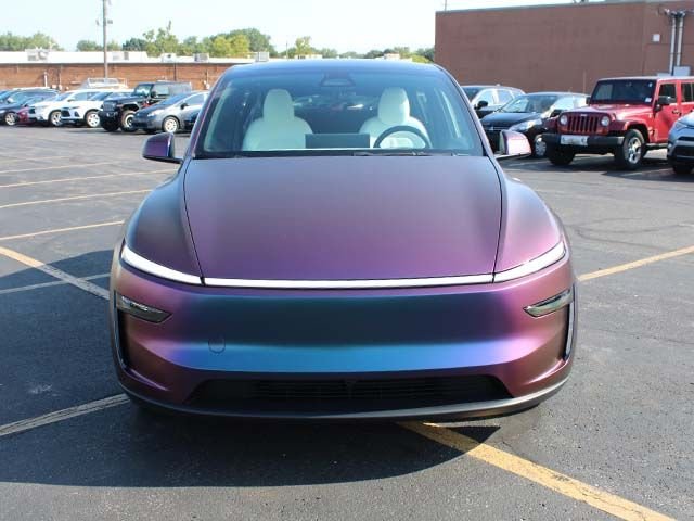 Used 2026  Tesla Premium image 3