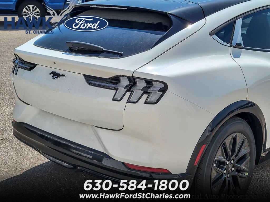 New 2026 Star White Metallic Tri-coat Ford Premium image 5
