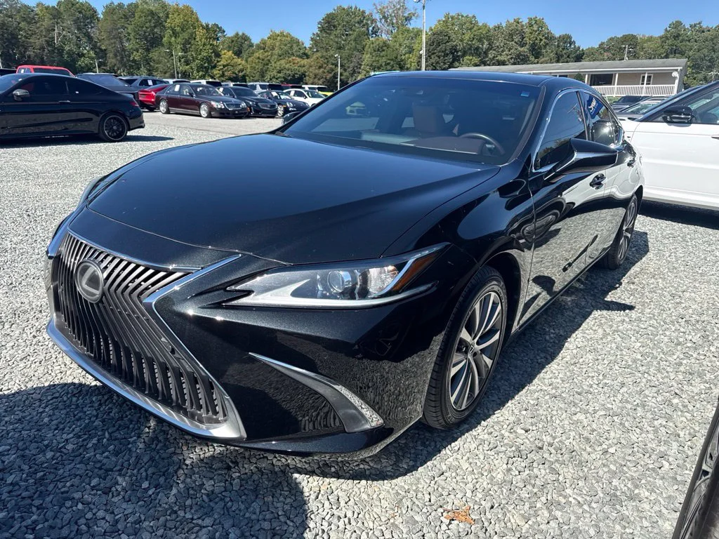 Used 2021 Black Lexus 350 image 1