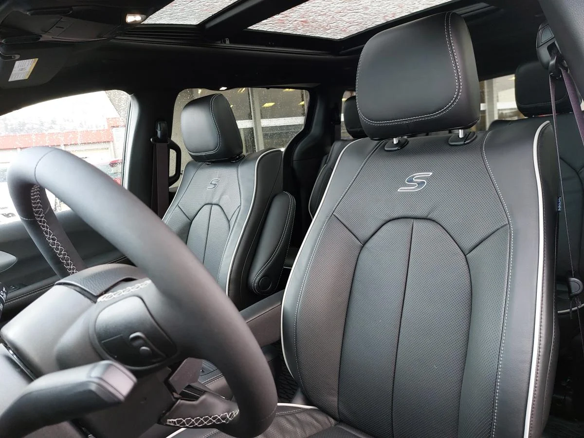 New 2026 Black Chrysler Select 2WD image 14