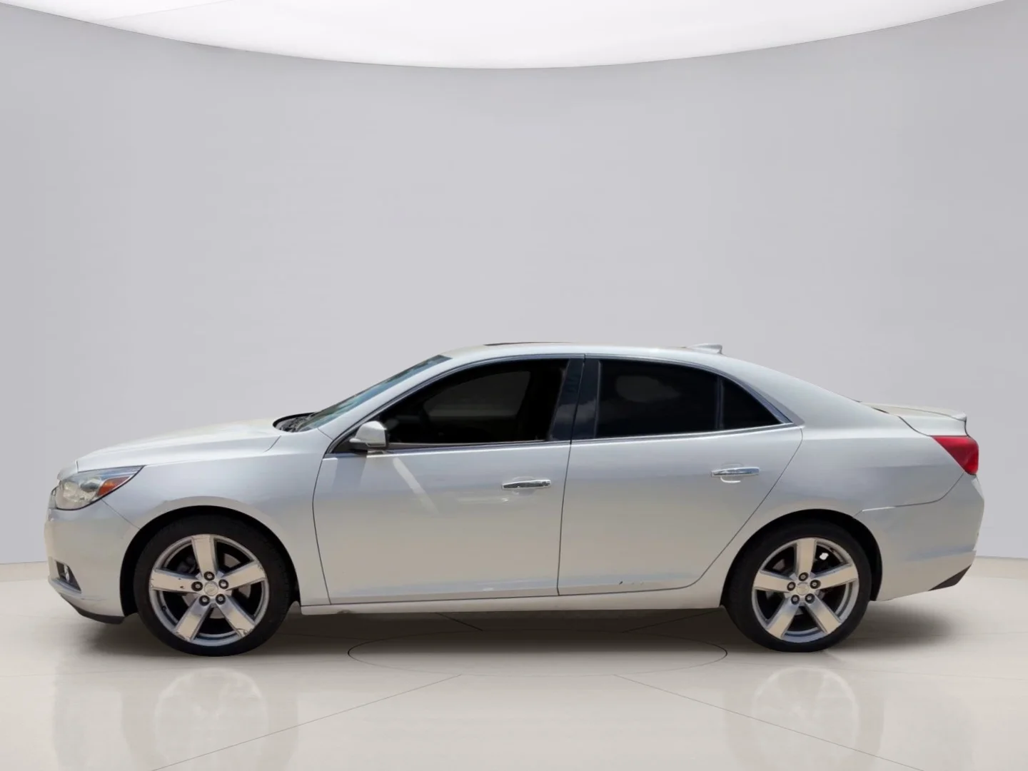 Used 2015 White Chevrolet 2LTZ image 2