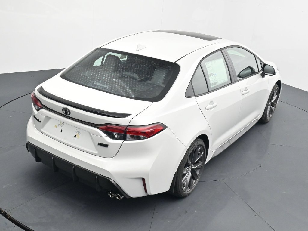 New 2026 Wind Chill Pearl <sup>1</sup> Toyota  XSE image 15