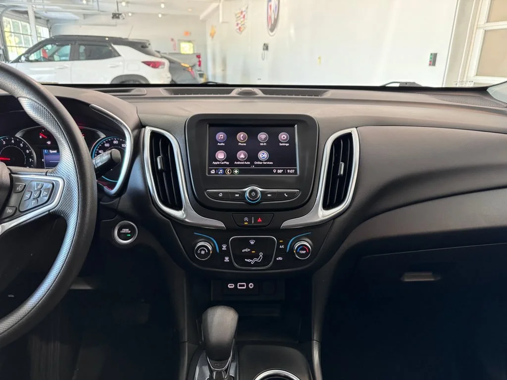 2023 Chevrolet Equinox LT - Photo 17