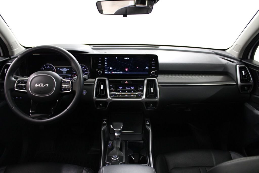 2023 Kia Sorento S - Photo 34