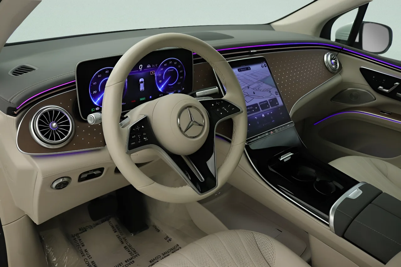 Certified Used 2023 White Mercedes-Benz 450 Premium Trim image 14