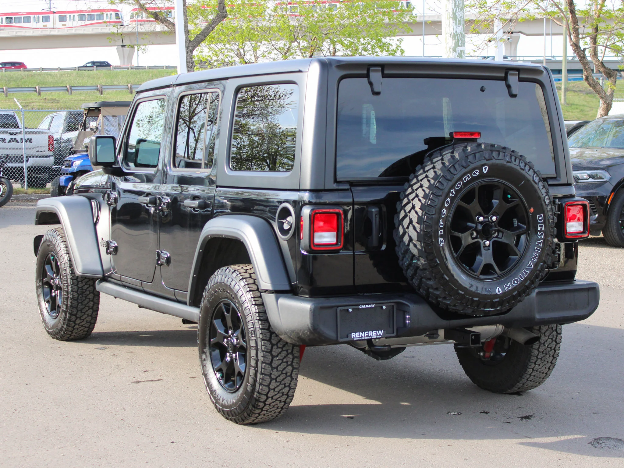 Certified Used 2023 Black Jeep Willys * No Accidents | Manual | V6 | Heated Seats | Apple CarPlay | Backup Camera | Alpine image 14