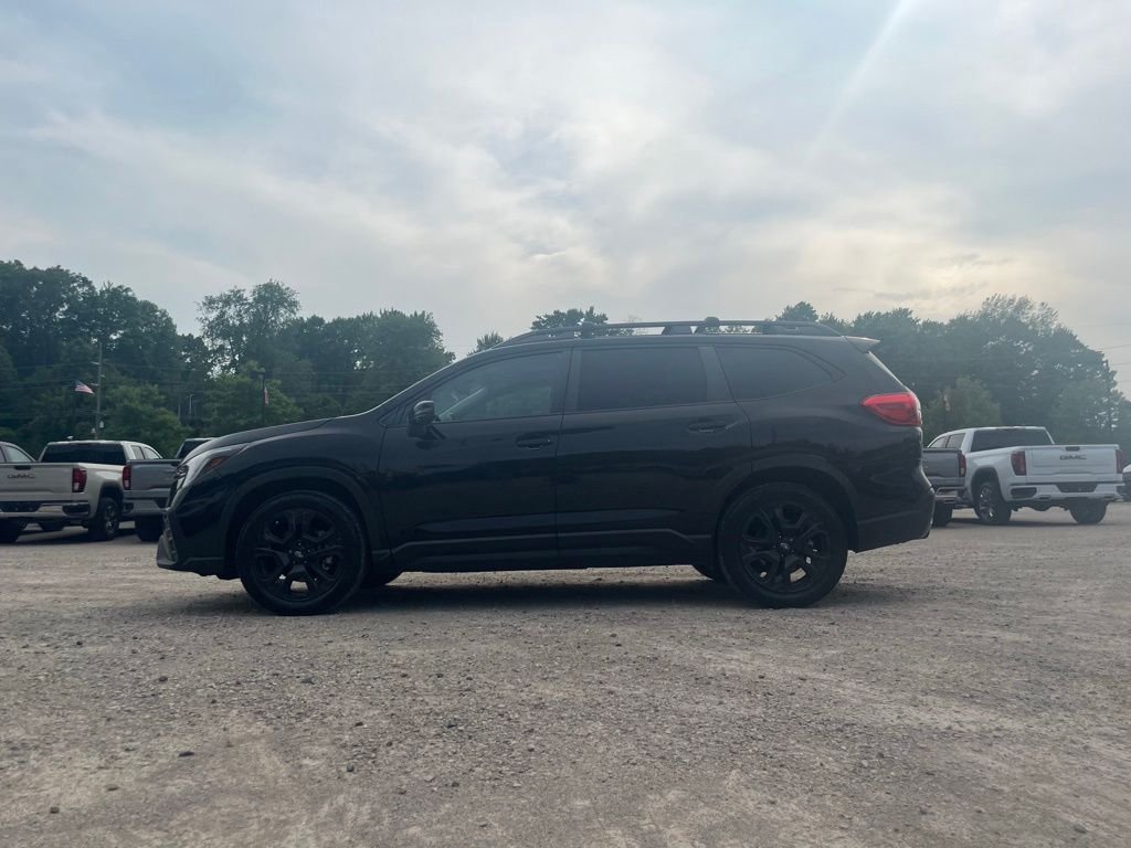 Used 2023 Crystal Black Silica Subaru Onyx Edition image 15