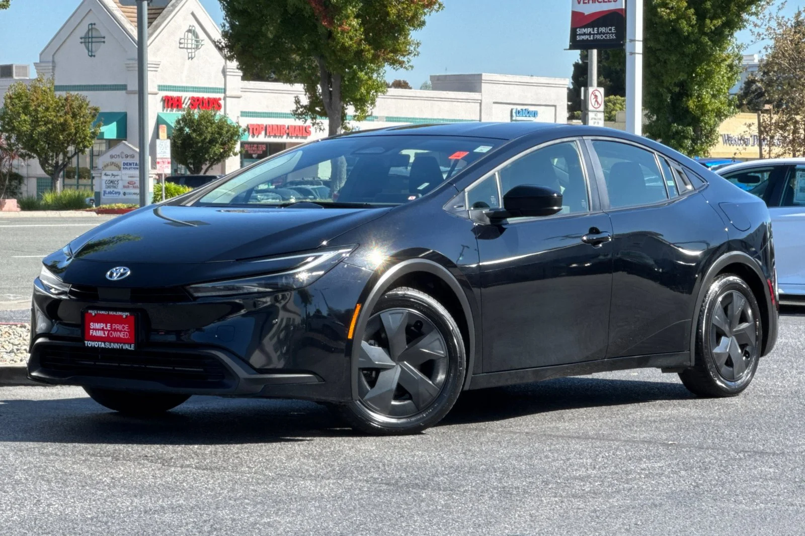 2025 Toyota Prius LE