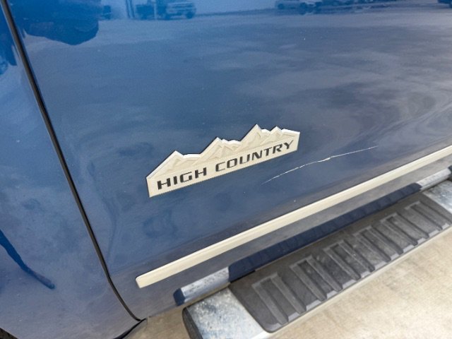 Used 2017 Deep Ocean Blue Metallic Chevrolet High Country image 7