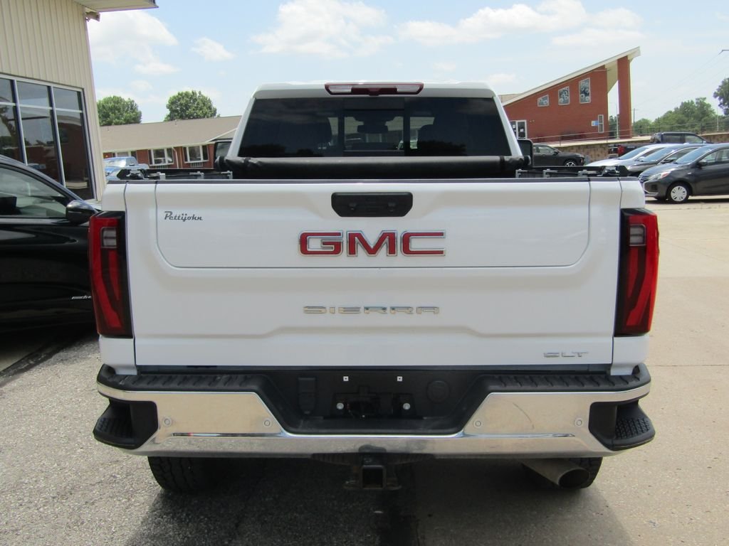 Used 2025 White GMC SLT image 4