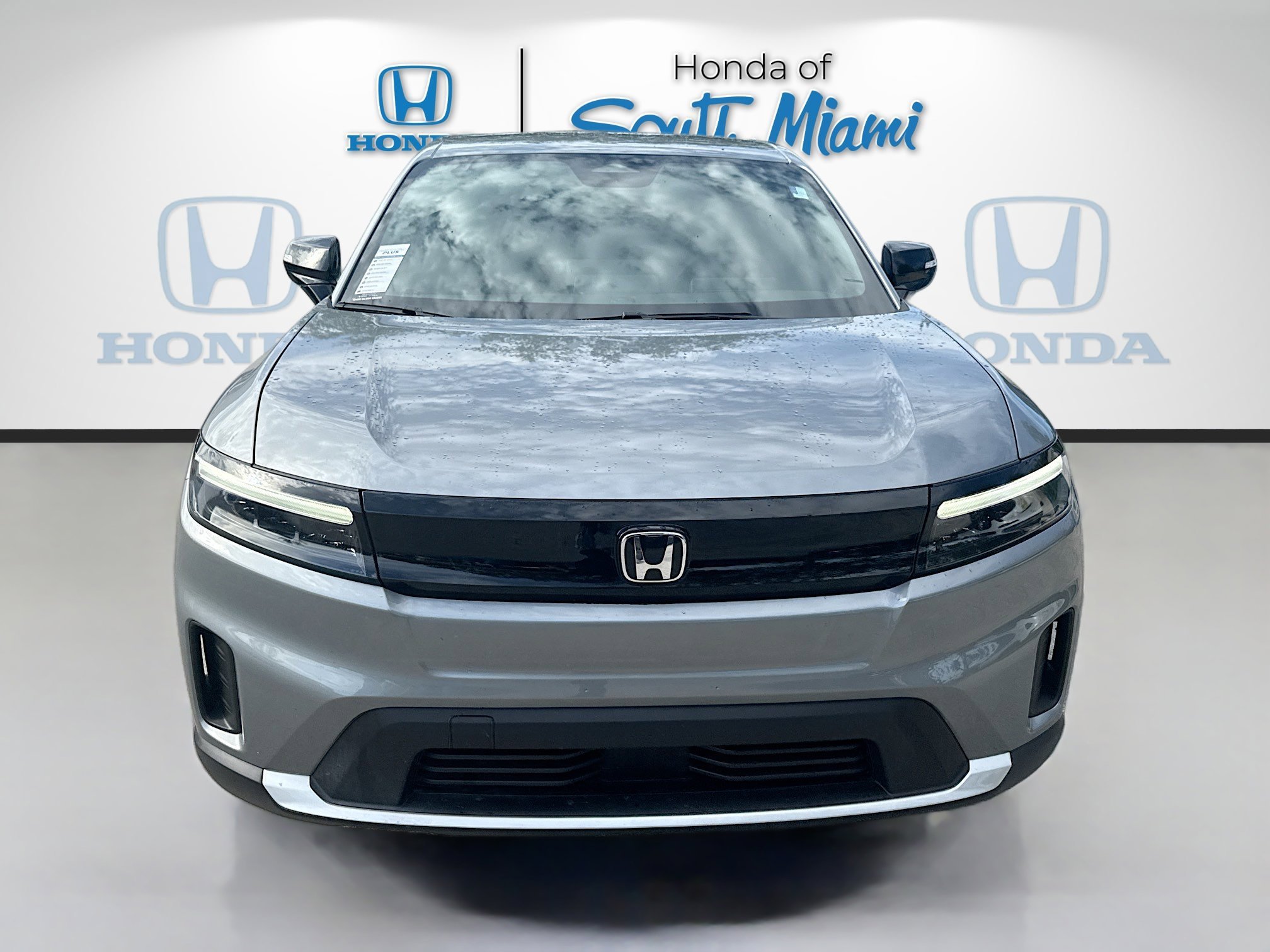 Used 2024 Mercury Silver Metallic Honda EX image 2