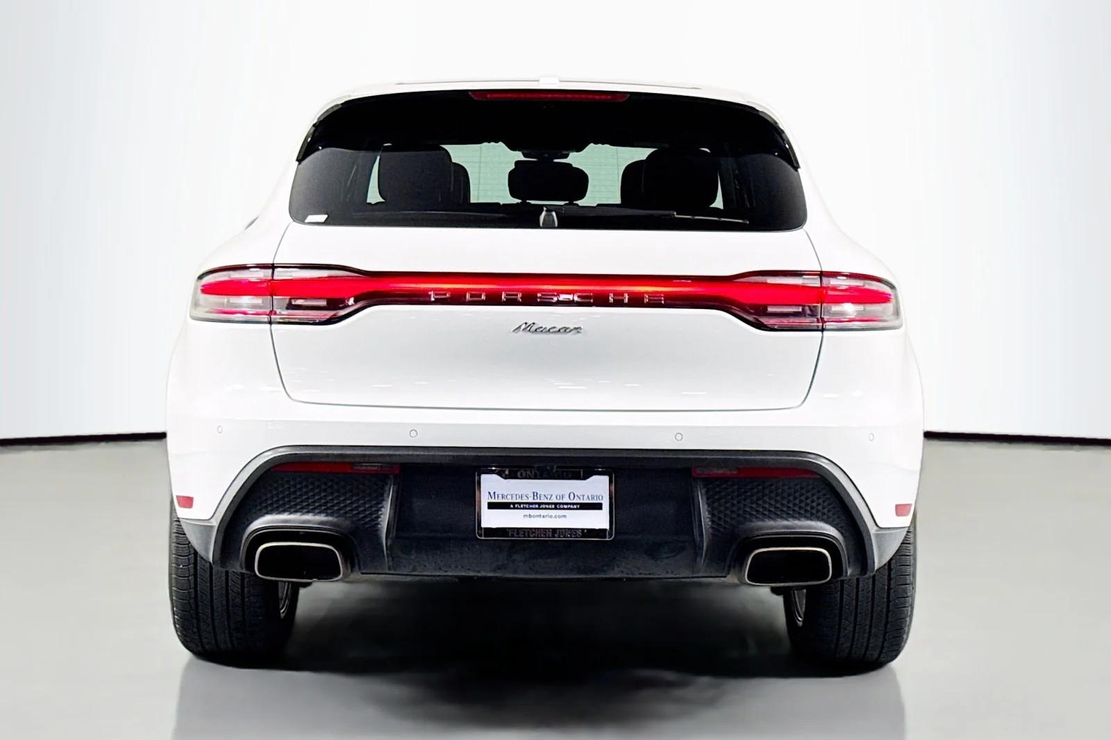 Used 2023 WHITE Porsche  image 3