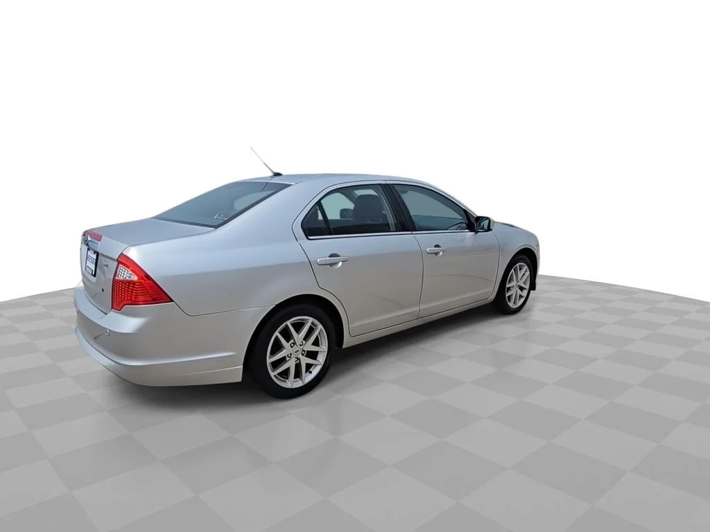 Used 2012 Silver Ford SEL image 8