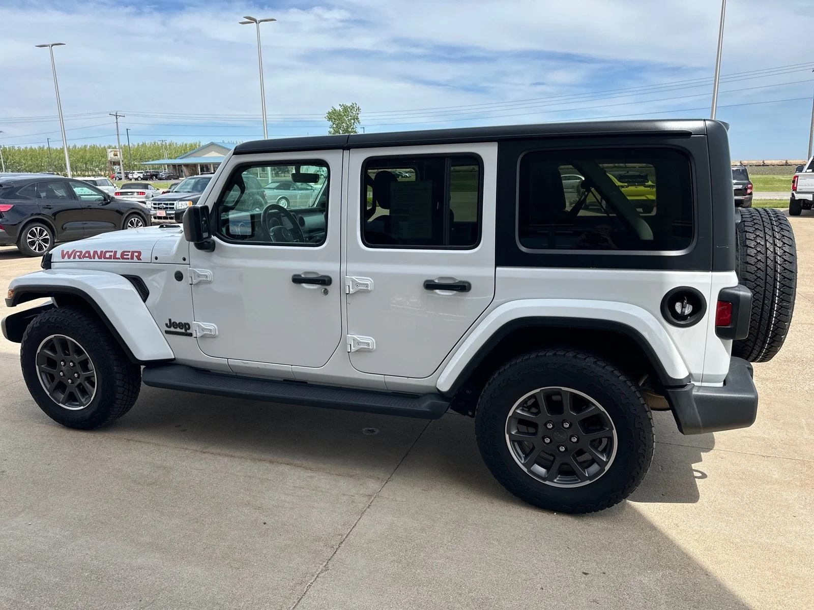 Used 2021 Bright White Clearcoat Jeep Unlimited 80th Anniversary image 10