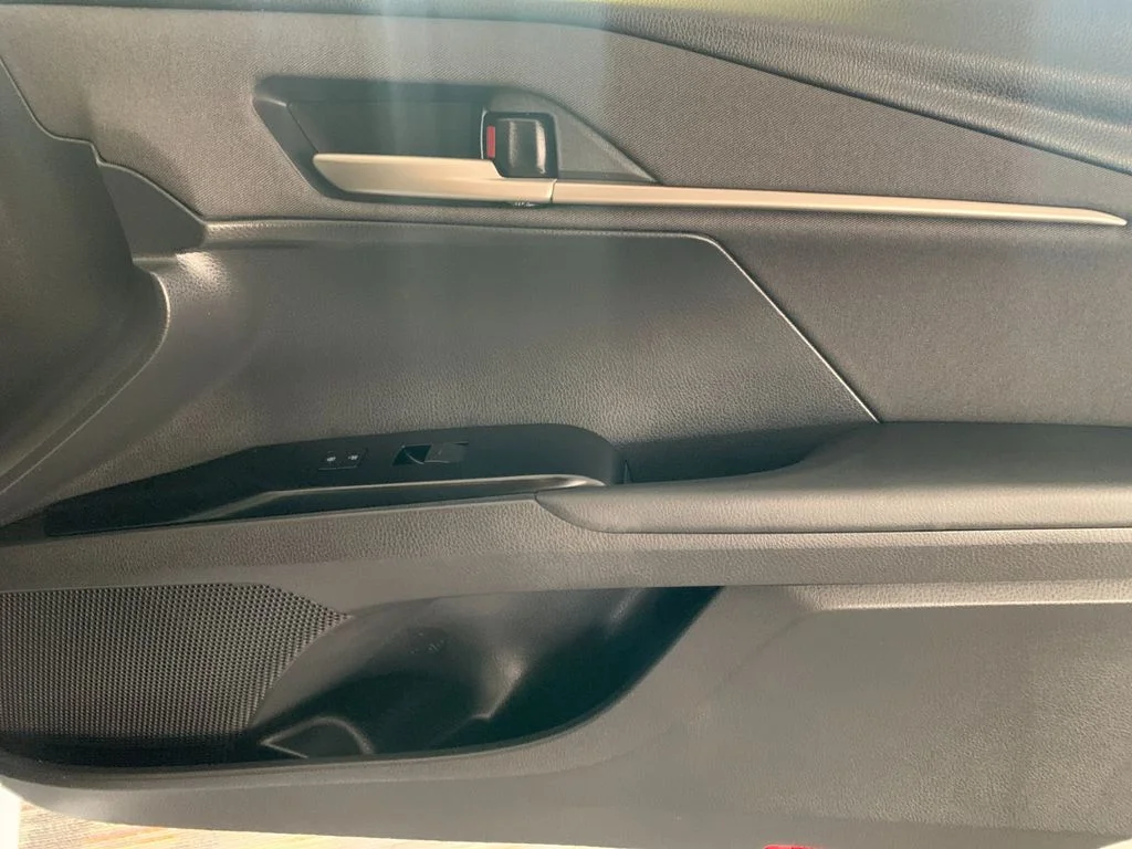 Used 2025 Silver Toyota LE image 19