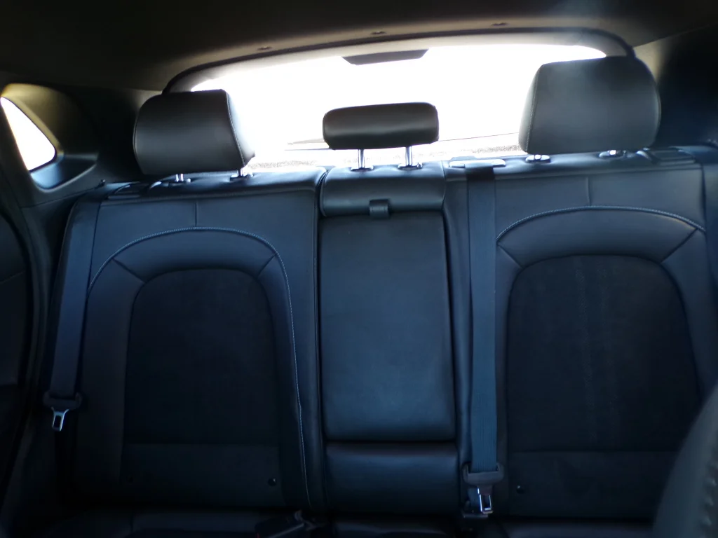 Used 2022 Ultra Black Hyundai Base image 13