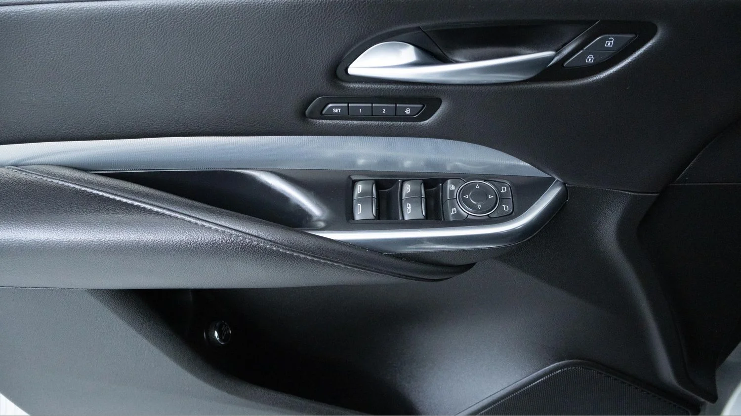 Used 2022 Silver Cadillac Premium Luxury image 22