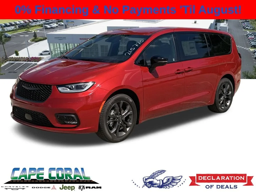 2026 Chrysler Pacifica Select's photo