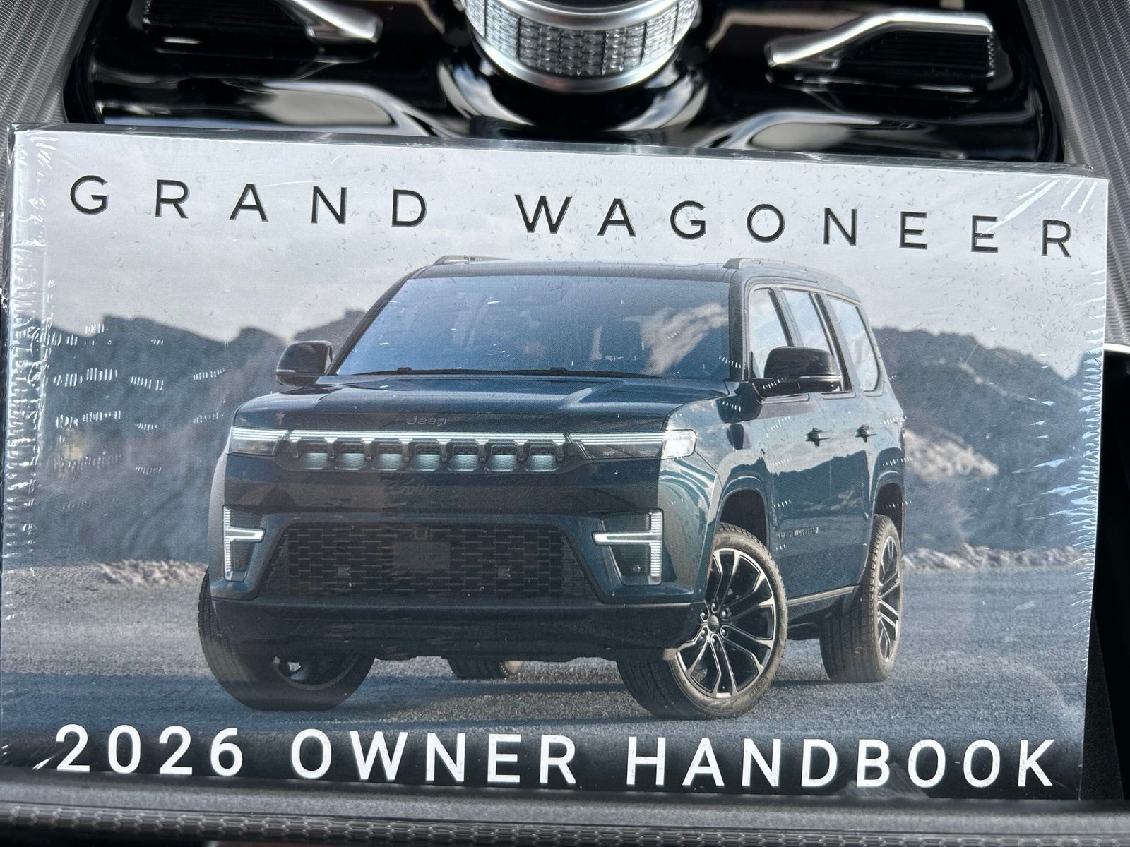 New 2026 High Gloss Black Exterior Paint Jeep Summit Obsidian image 34