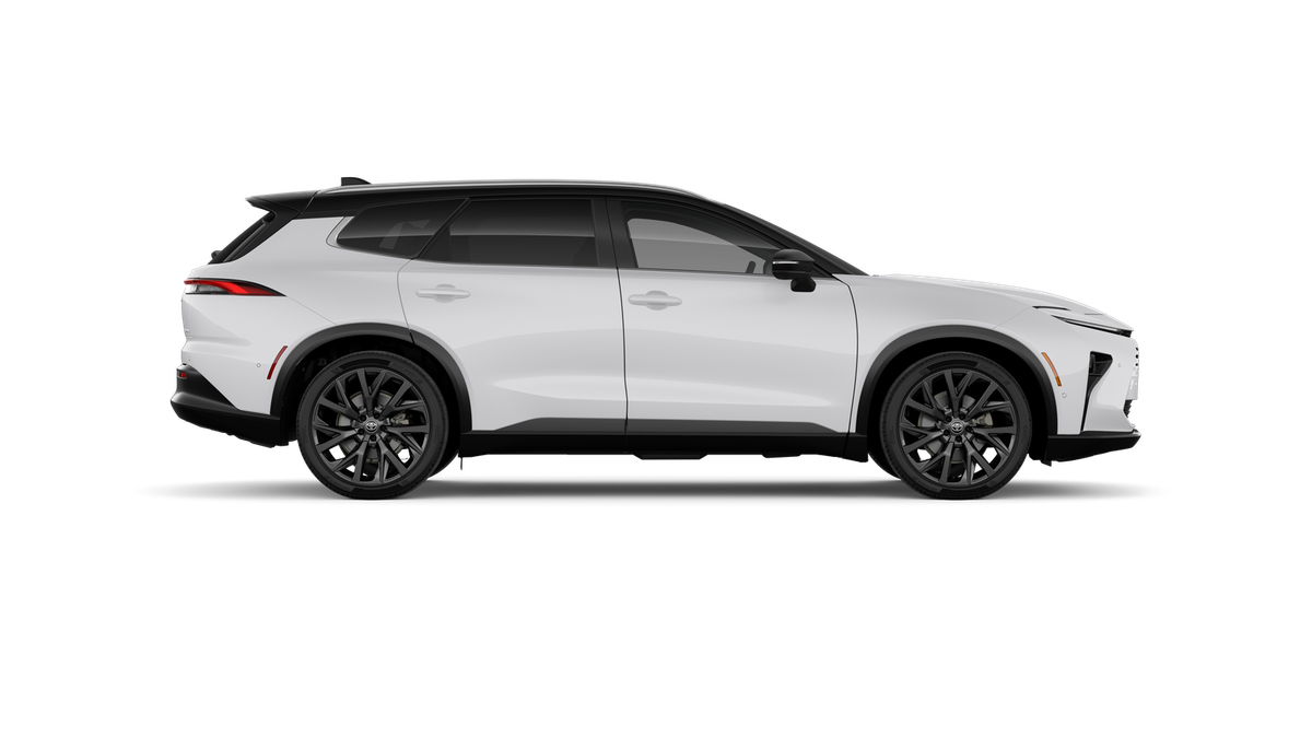 New 2026 Oxygen White with Black roof Toyota Limited image 12