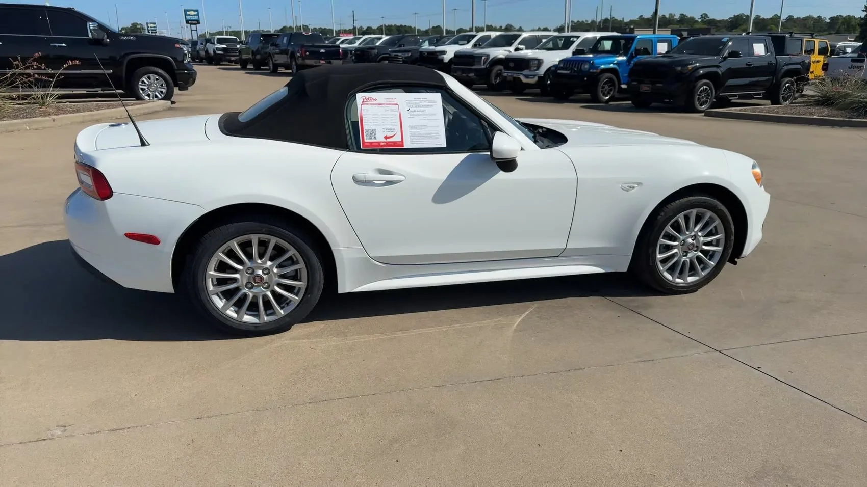 Used 2017 Bianco Gelato White FIAT Classica image 9
