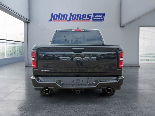 New 2026 Diamond Black Crystal Pearl-Coat Exterior Paint RAM Big Horn/Lone Star image 4