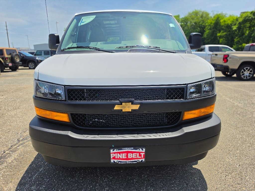 New 2026 Summit White Chevrolet Work Van image 7