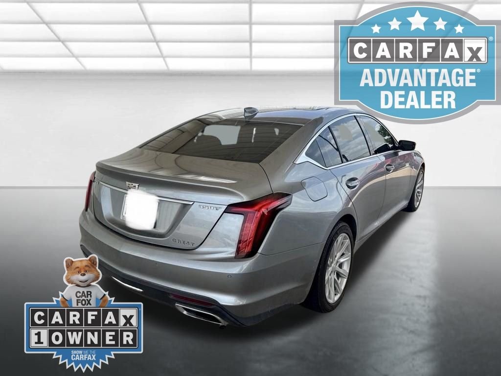Used 2024 Silver Cadillac Luxury image 4