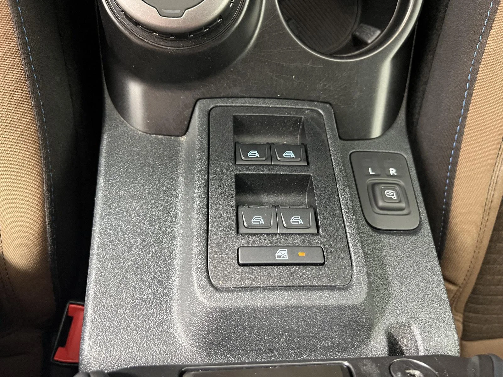 Used 2022 Gray Metallic Ford Outer Banks image 27