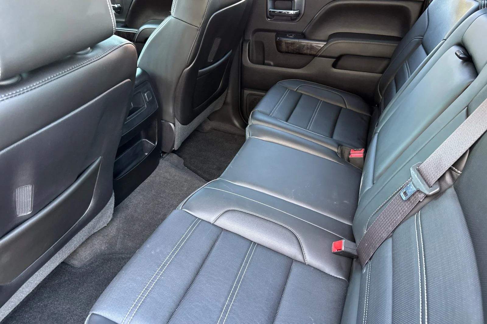 Used 2015 Onyx Black GMC Denali image 15