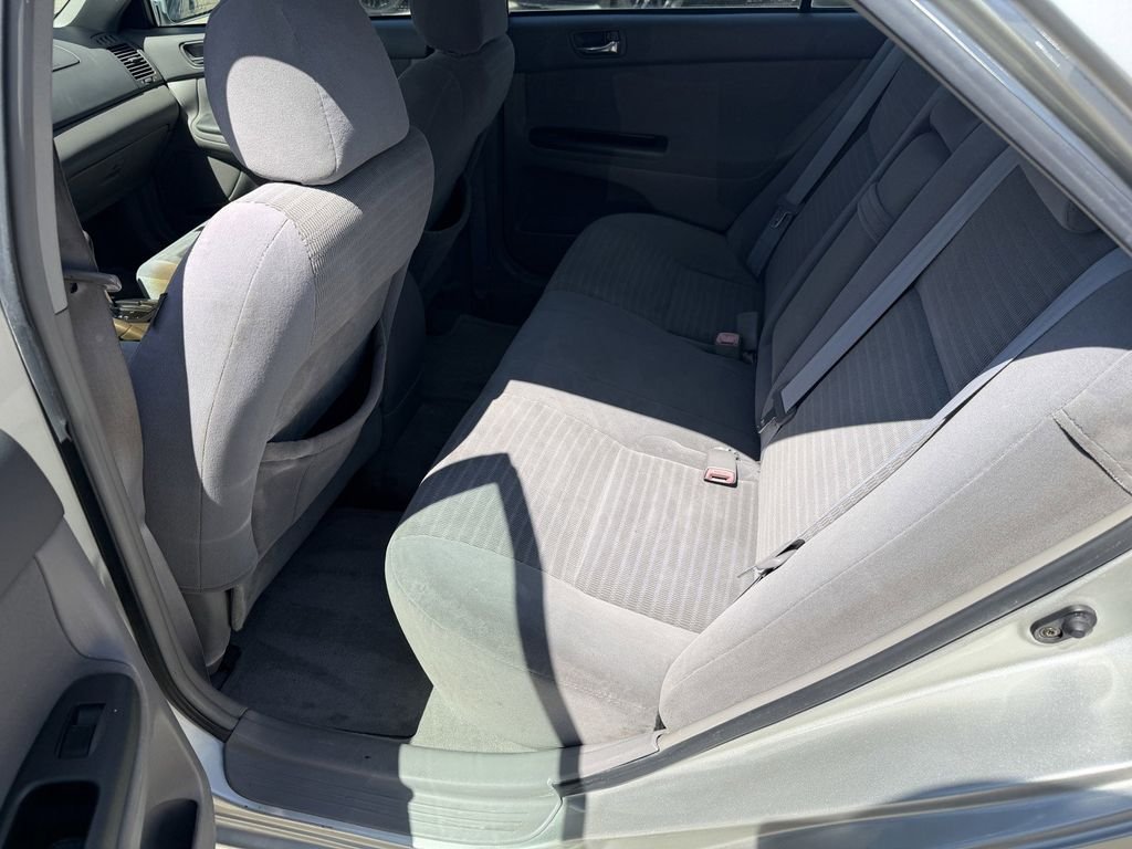 Used 2006  Toyota  image 16