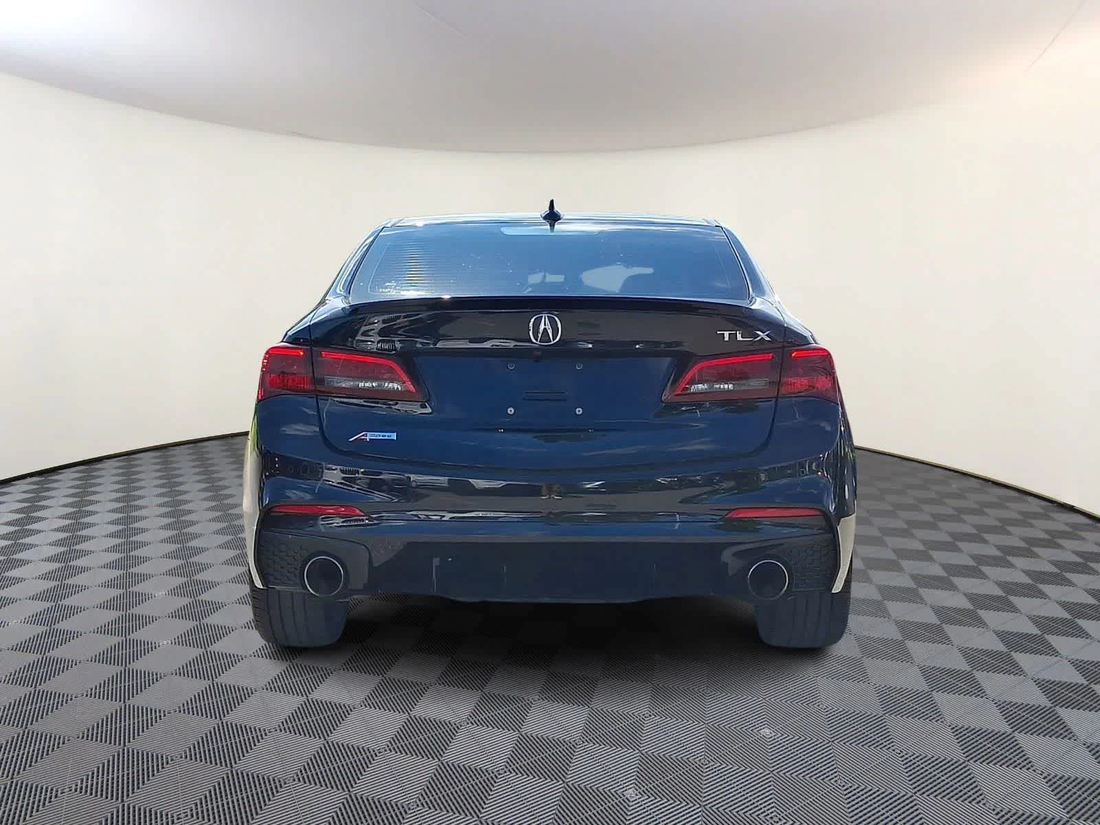 Used 2018 Black Acura  image 6