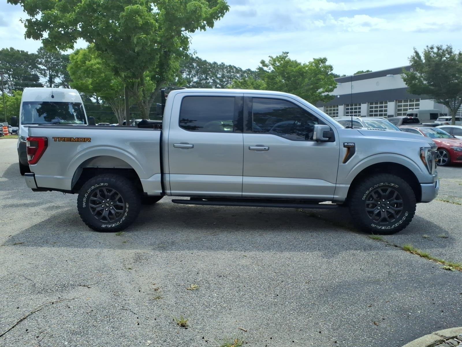 Used 2022 Iconic Silver Metallic Ford Tremor image 5