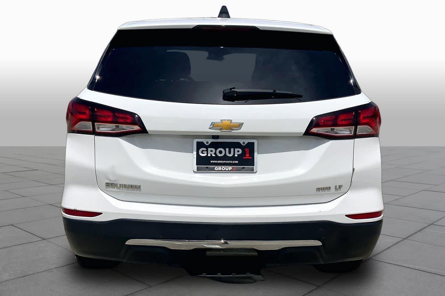 Used 2023 Summit White Chevrolet LT image 5