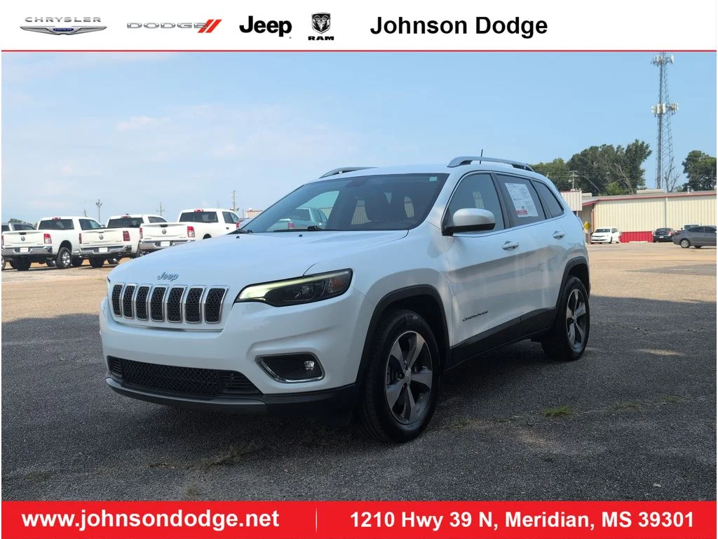 Used 2019 WHITE Jeep 4d SUV 4WD Limited 3.2L image 1