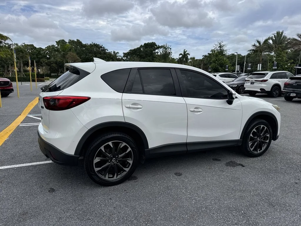 Used 2016 Crystal White Pearl Mica Mazda Grand Touring image 4