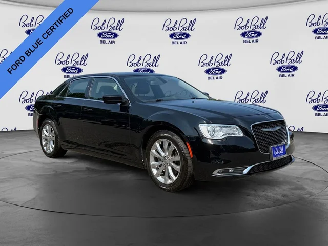 2020 Chrysler 300 Touring